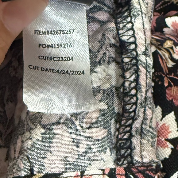 Torrid Long Sleeve Pleated Blouse - Picture 7 of 7